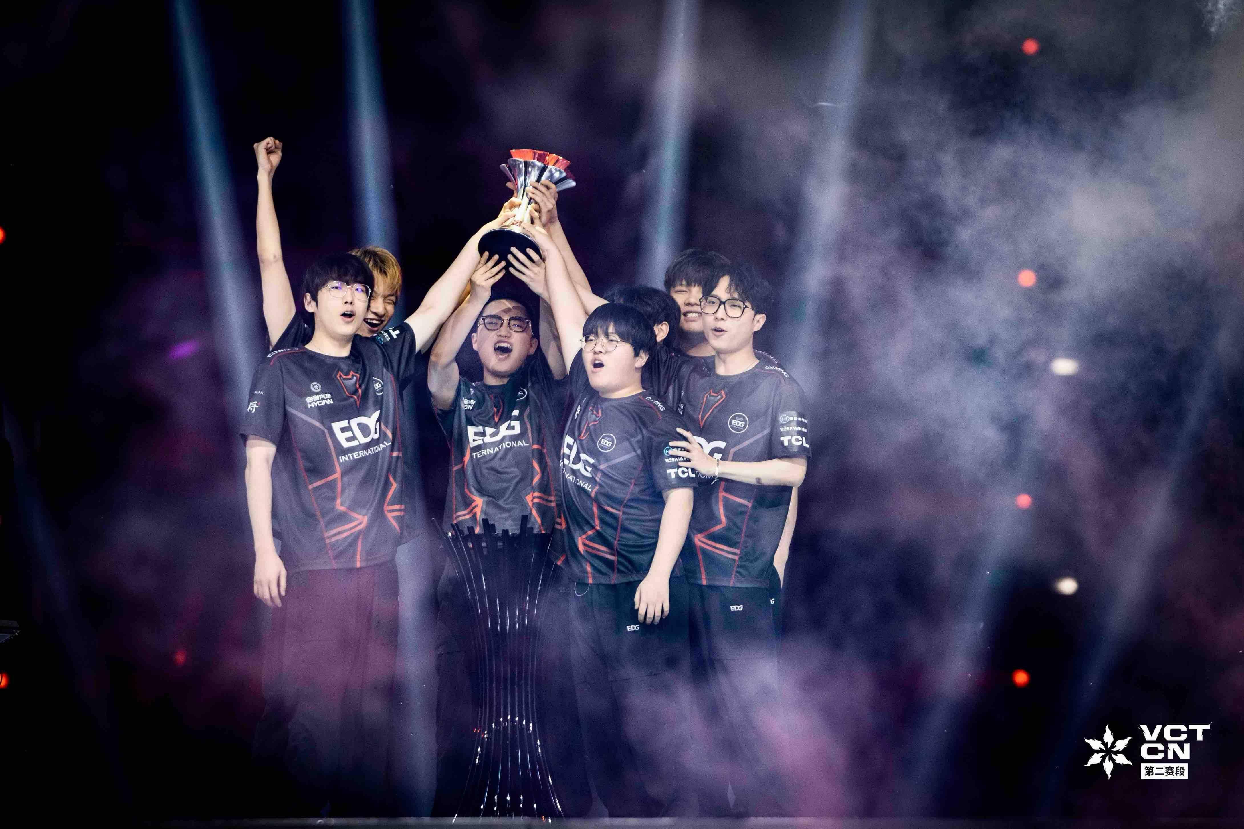 华体会app-包含FPX力克FNC，Inspired单局斩获MVP淘汰赛3:1（东京）的词条  第2张