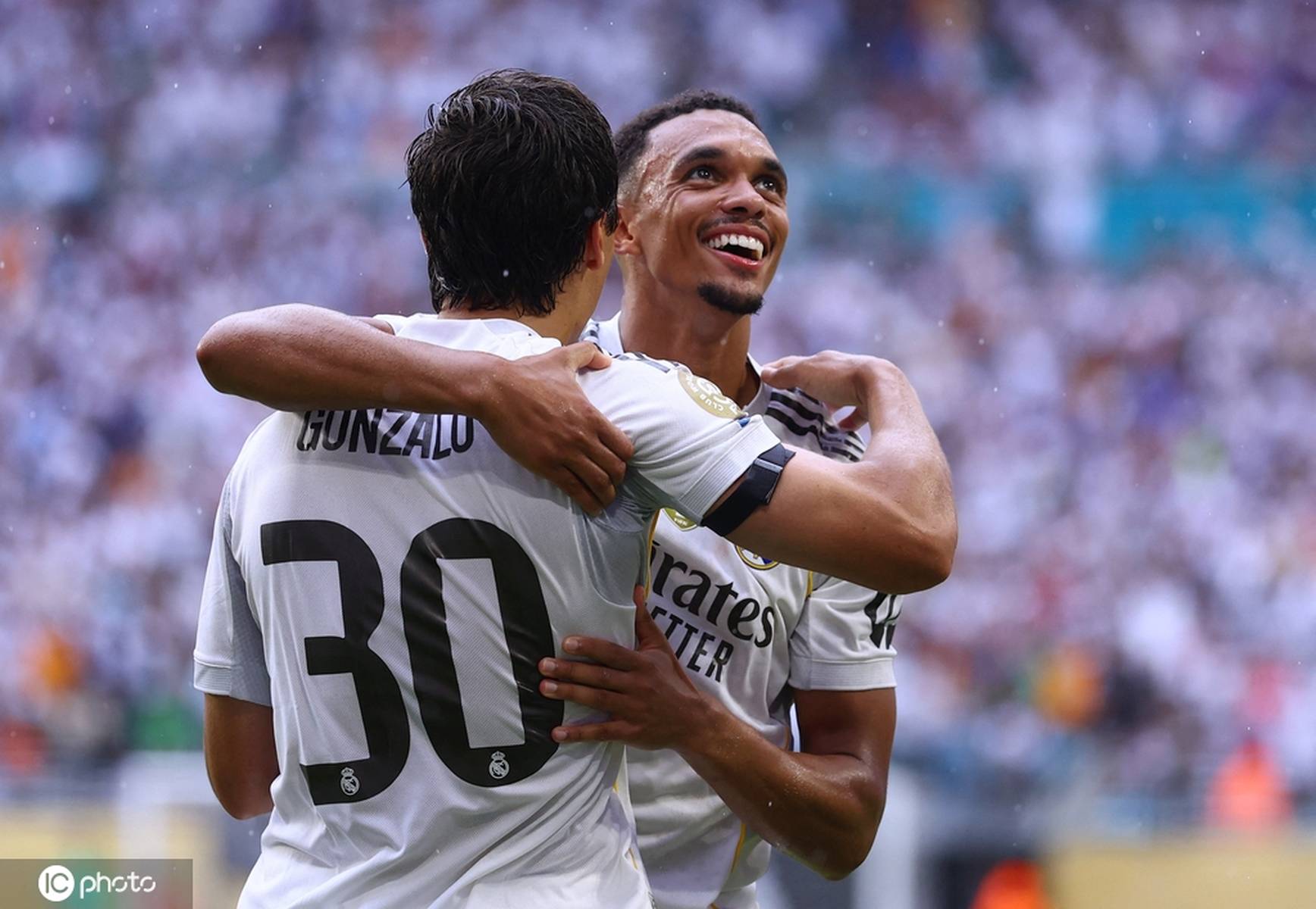 华体会下载-尤文图斯上演大逆转，成功晋级  第1张